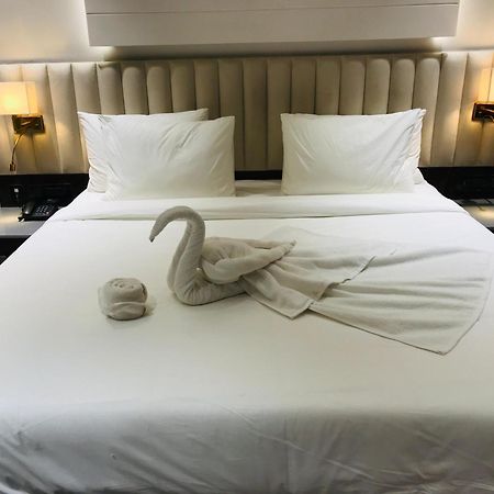 Hotel Midas Inn Mathura Dış mekan fotoğraf