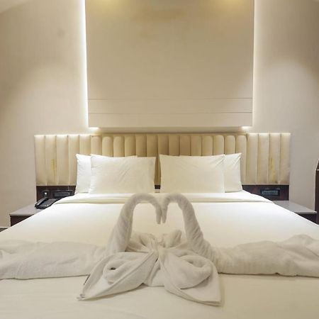 Hotel Midas Inn Mathura Dış mekan fotoğraf