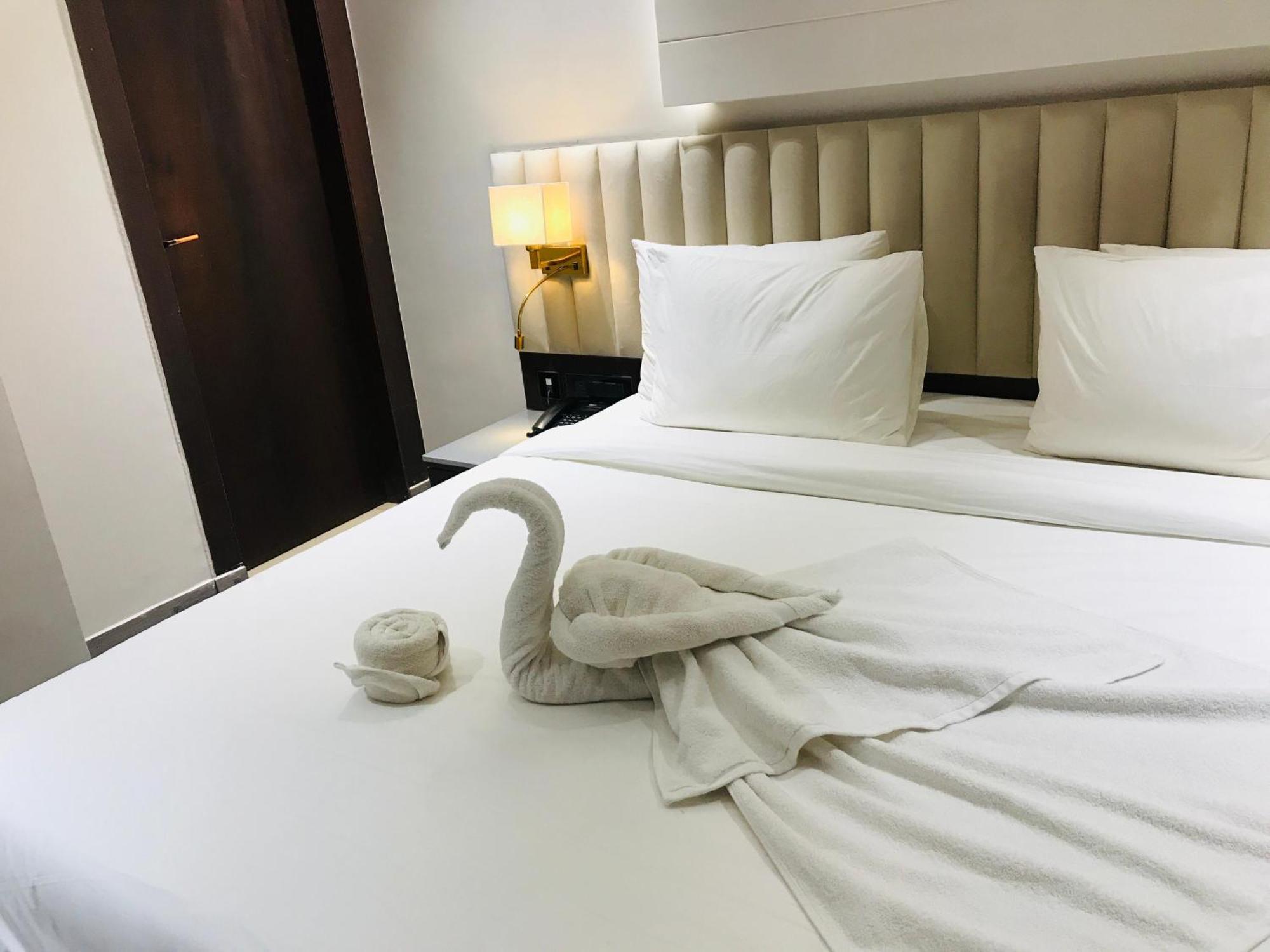 Hotel Midas Inn Mathura Dış mekan fotoğraf