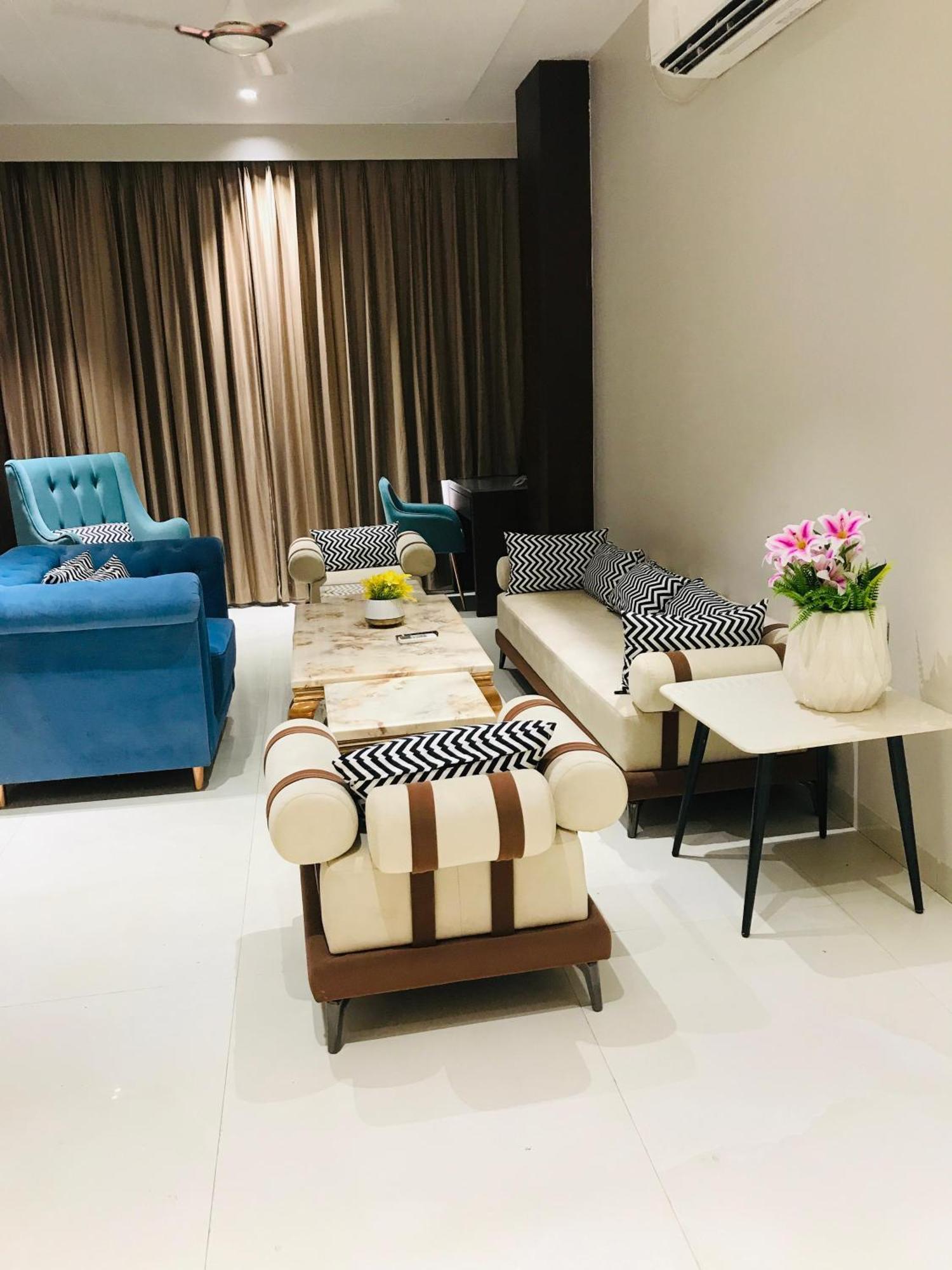 Hotel Midas Inn Mathura Dış mekan fotoğraf